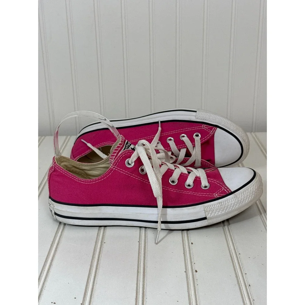 Converse Chuck Taylor All Star Low Women 9 Pink Canvas Sneakers 144806F